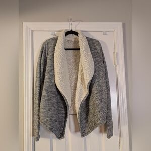Abercrombie & Fitch Sherpa Lined Cardigan | Women’s S Gray Open Front Jacket